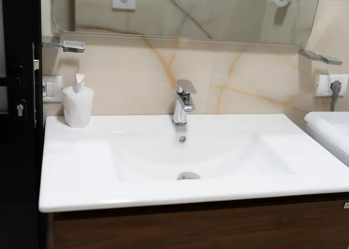 Appartement Misty Blue - Near Artificial Of Tirana