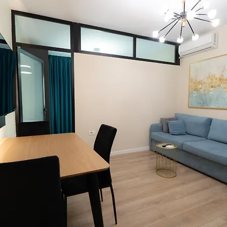 Misty Blue - Near Artificial Of Daire